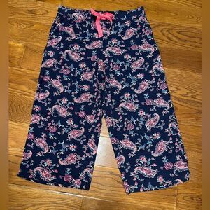Women’s Lands End beautiful navy and pink paisley pajama pants size L w/ pockets